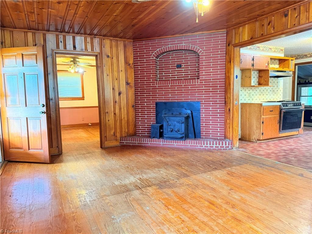 Stick/Site Built at 1940 Darwick Road, Winston-Salem NC 27127, Winston-Salem, photo 7 of 23