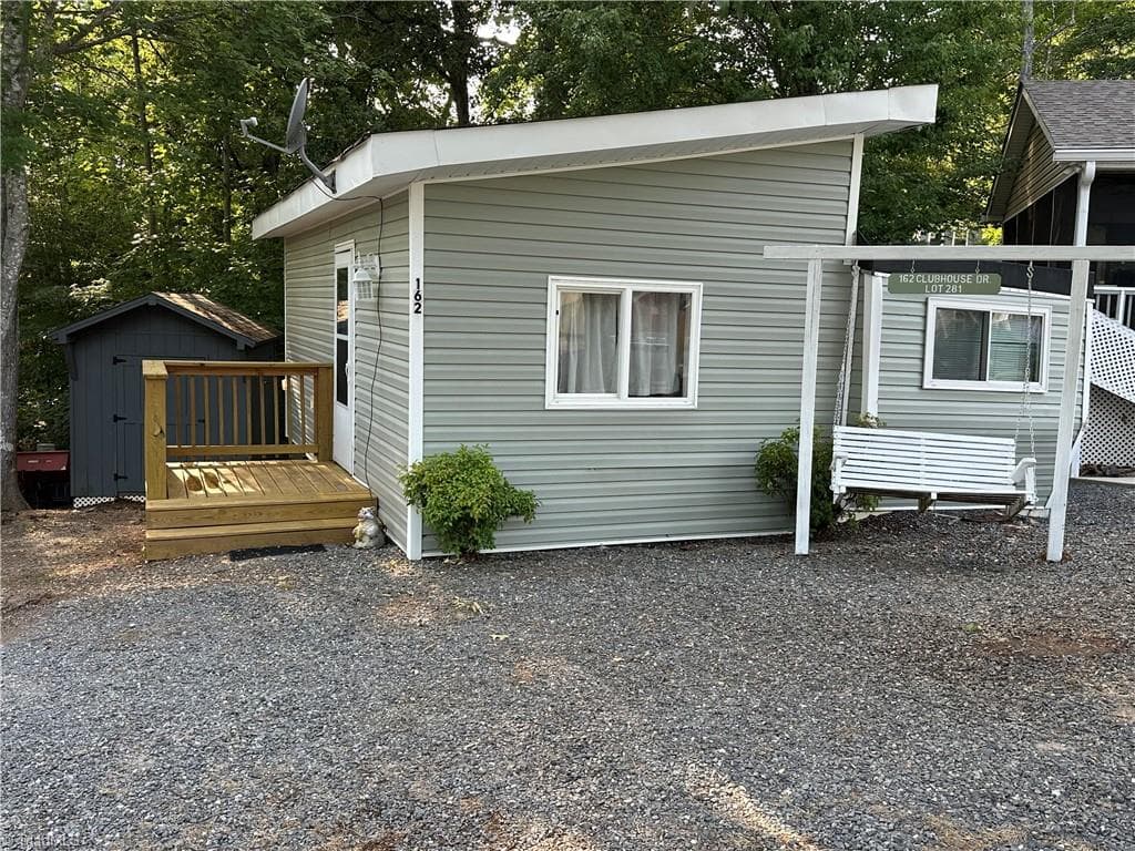 162 Club House Drive, New London NC 28127