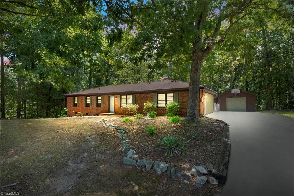 Stick/Site Built at 3622 Lower Lake Road, Thomasville NC 27360, photo 2 of 28