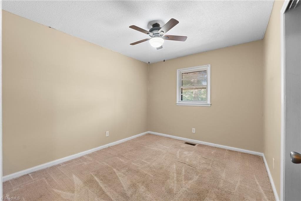 Stick/Site Built at 3622 Lower Lake Road, Thomasville NC 27360, photo 15 of 28