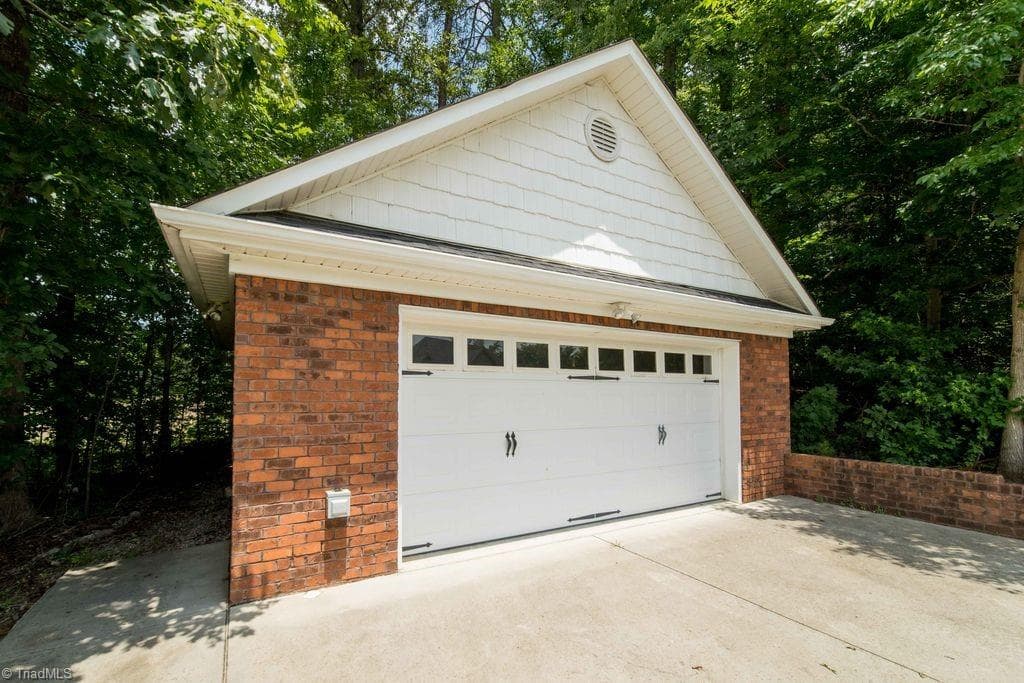 Stick/Site Built at 6623 Aspen Forest Lane, Walkertown NC 27051, photo 43 of 45