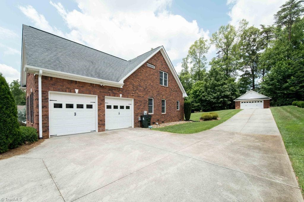 Stick/Site Built at 6623 Aspen Forest Lane, Walkertown NC 27051, photo 37 of 45
