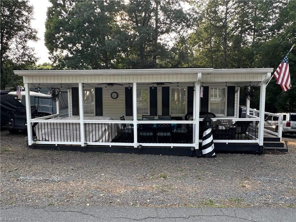 138 Marina Drive, New London NC 28127