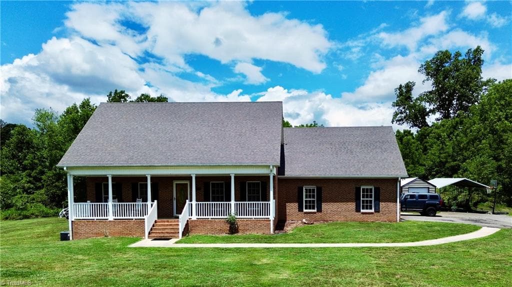 198 Captain Day Road, Ronda NC 28670