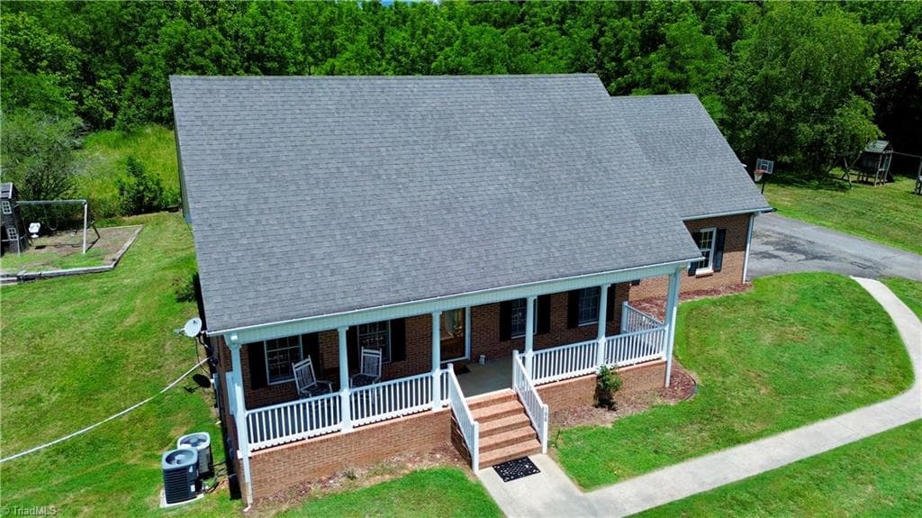Stick/Site Built at 198 Captain Day Road, Ronda NC 28670, photo 4 of 28