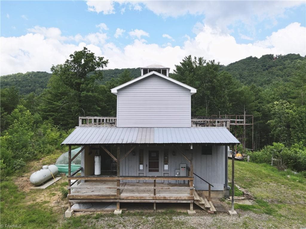 Stick/Site Built at 2668 Reedy Branch Road, Purlear NC 28665, photo 3 of 45