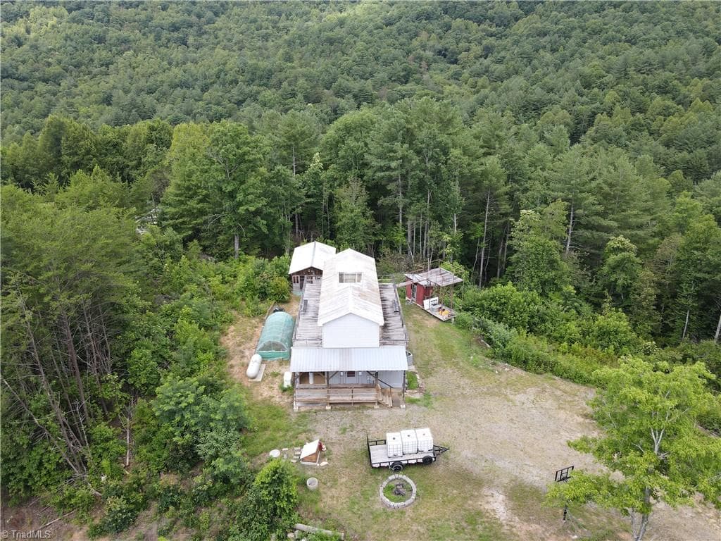 Stick/Site Built at 2668 Reedy Branch Road, Purlear NC 28665, photo 39 of 45
