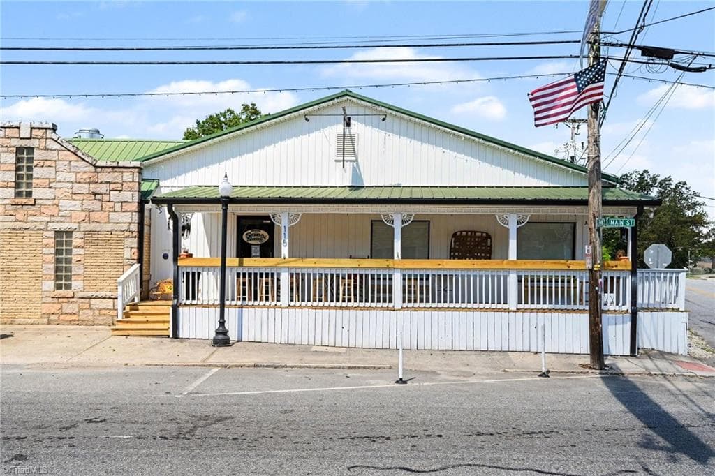 Remarks at 115 Main Street N, Faith NC 28041, photo 3 of 39