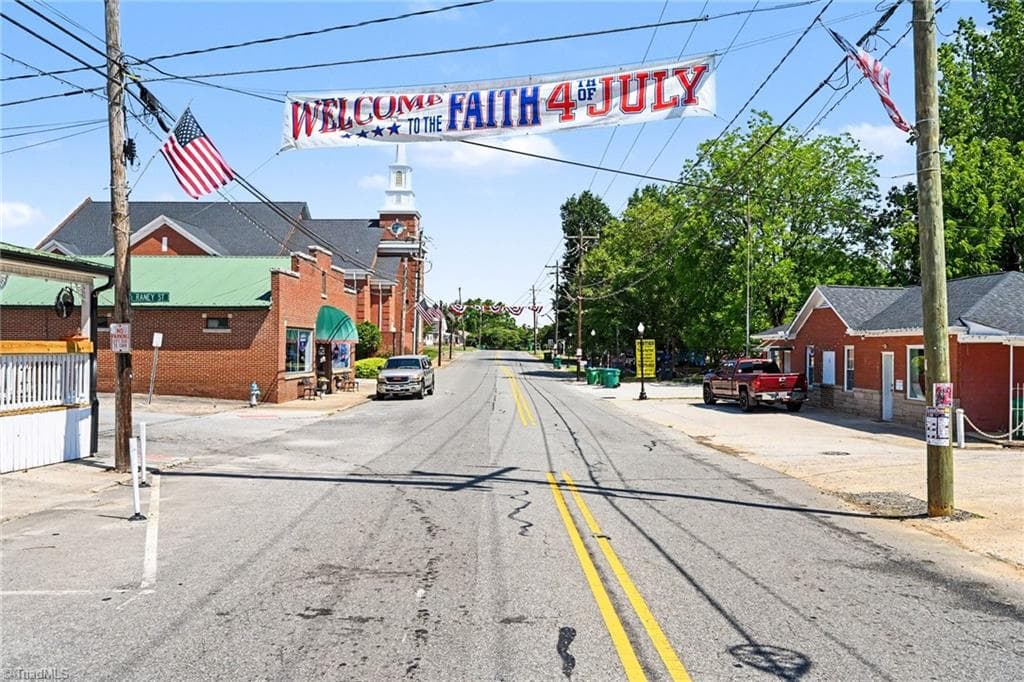 Remarks at 115 Main Street N, Faith NC 28041, photo 4 of 39