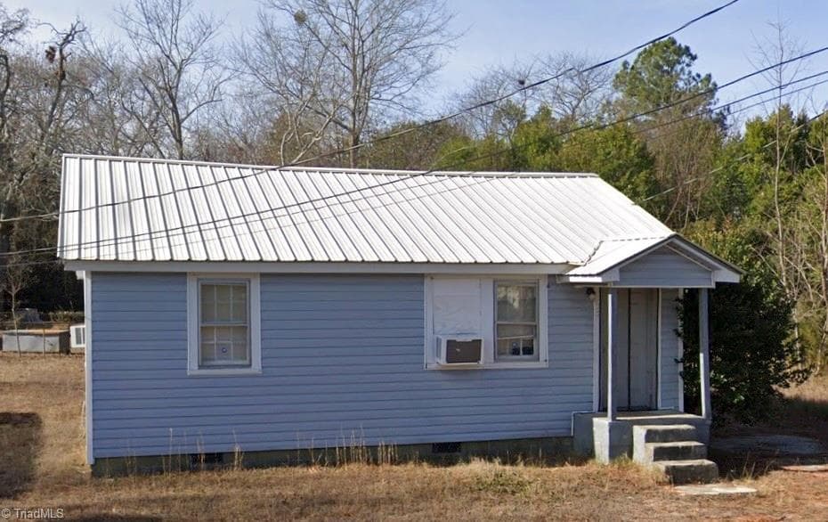 222 S 6th Street, Spring Lake NC 28390