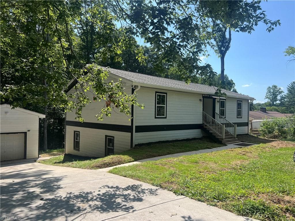 624 Wildwood Drive, North Wilkesboro NC 28659