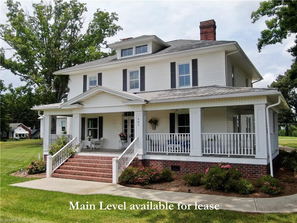 207 W Main Street # B, Pilot Mountain NC 27041
