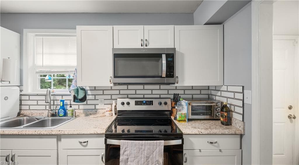 Stick/Site Built at 1111 Brentwood Street, High Point NC 27260, photo 13 of 33