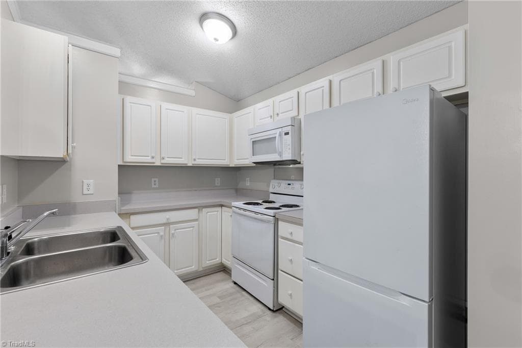 Stick/Site Built at 633 Ivy Glen Drive, Winston-Salem NC 27127, Winston-Salem, photo 13 of 22