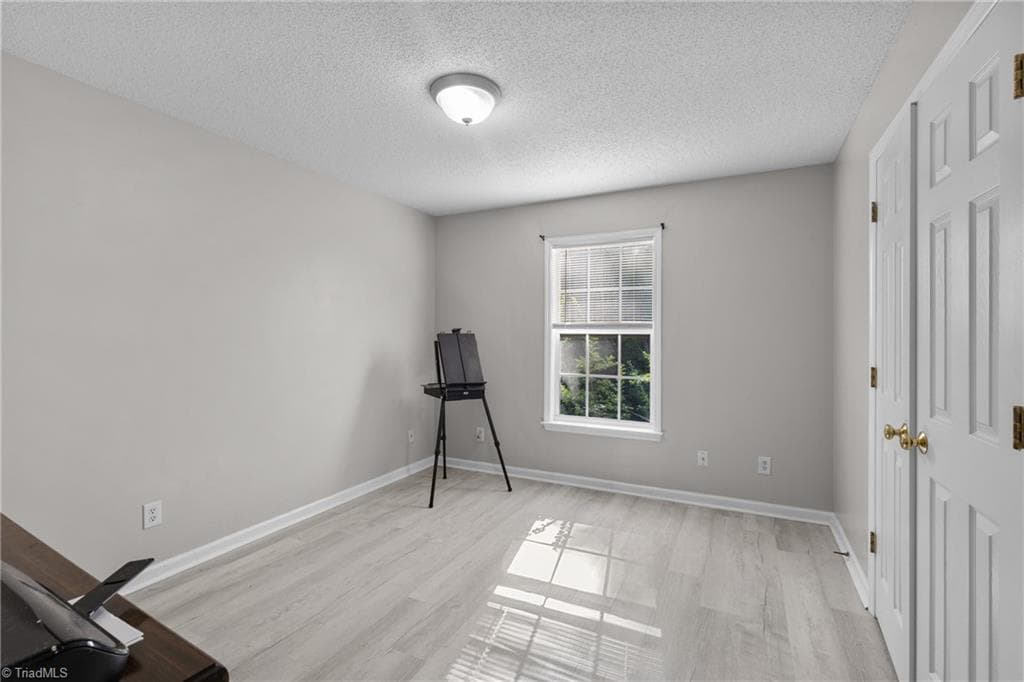 Stick/Site Built at 633 Ivy Glen Drive, Winston-Salem NC 27127, Winston-Salem, photo 15 of 22
