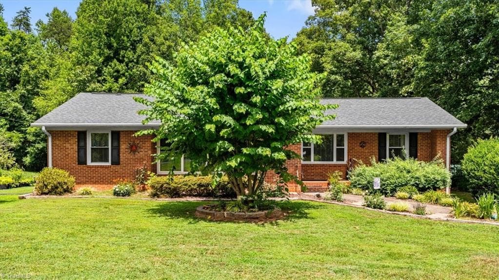 Stick/Site Built at 262 Shady Grove Lane, Winston-Salem NC 27107, Winston-Salem, photo 3 of 39