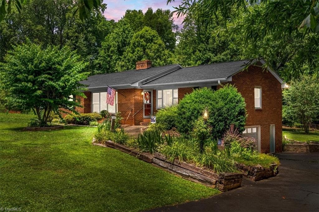 262 Shady Grove Lane, Winston-Salem NC 27107