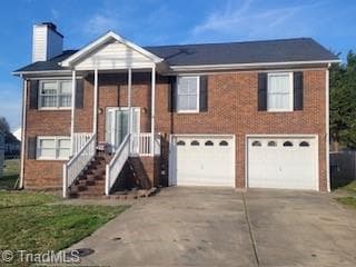 Stick/Site Built at 3904 Riverdale Drive, Greensboro NC 27406, photo 2 of 25