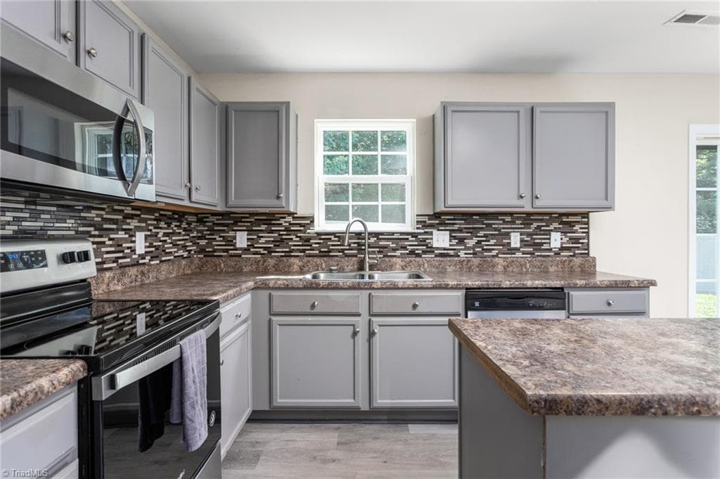 Stick/Site Built at 6623 Glenville Drive, Whitsett NC 27377, photo 16 of 38