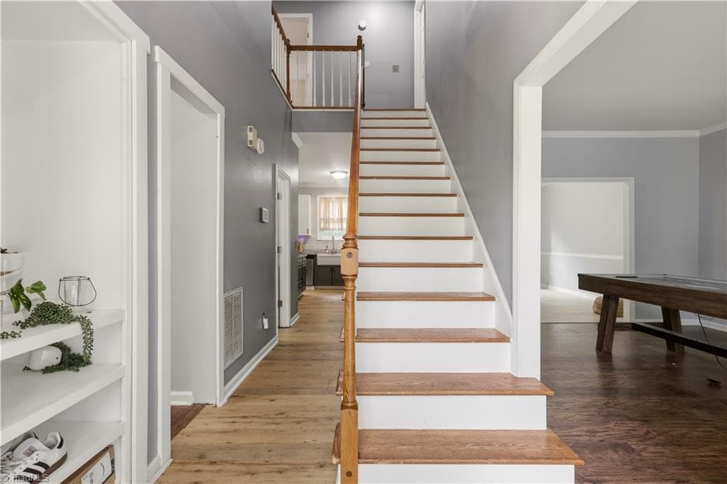 Stick/Site Built at 4212 Brentonshire Lane, High Point NC 27265, photo 6 of 45