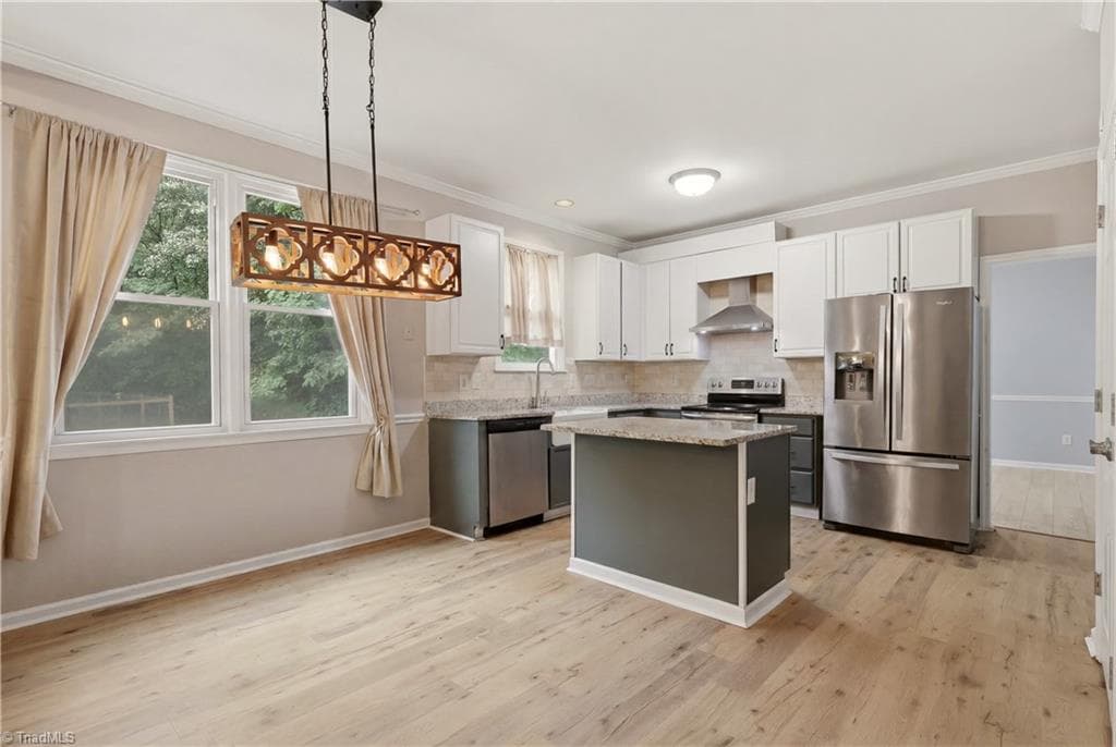 Stick/Site Built at 4212 Brentonshire Lane, High Point NC 27265, photo 12 of 45