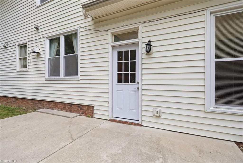 Stick/Site Built at 4212 Brentonshire Lane, High Point NC 27265, photo 34 of 45
