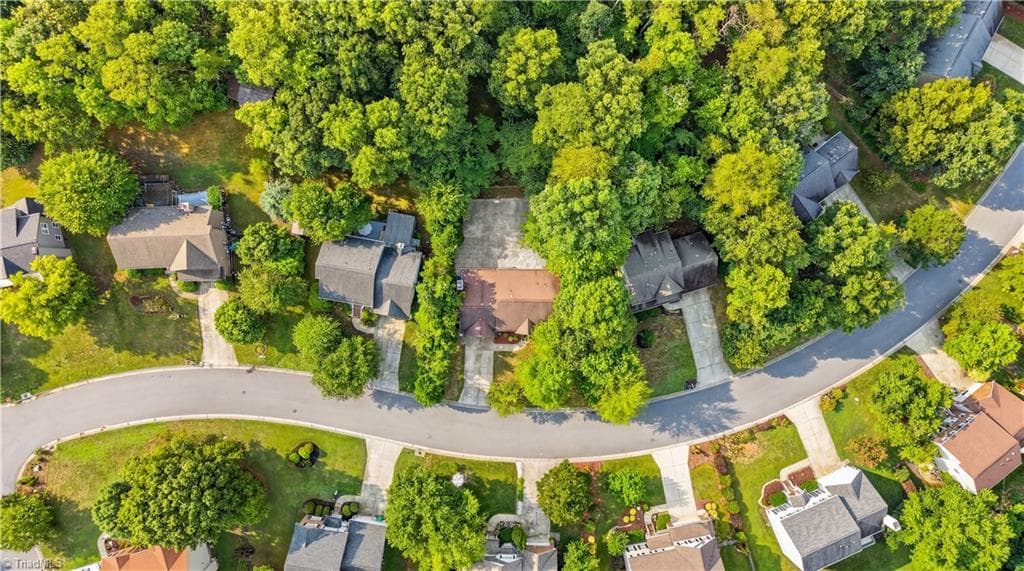 Stick/Site Built at 4212 Brentonshire Lane, High Point NC 27265, photo 40 of 45