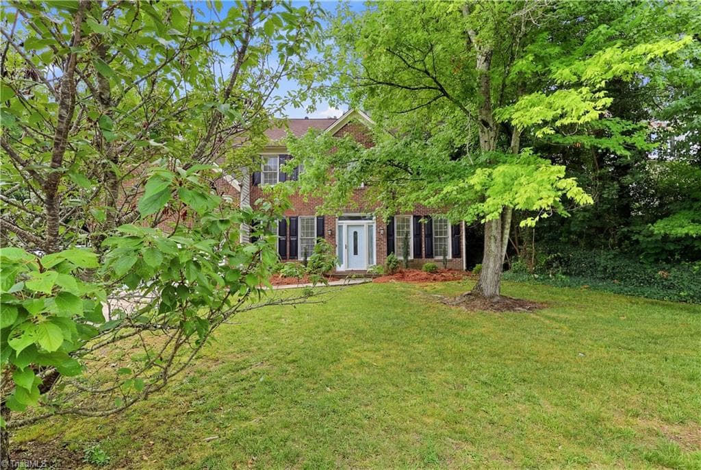 Stick/Site Built at 4212 Brentonshire Lane, High Point NC 27265, photo 4 of 45