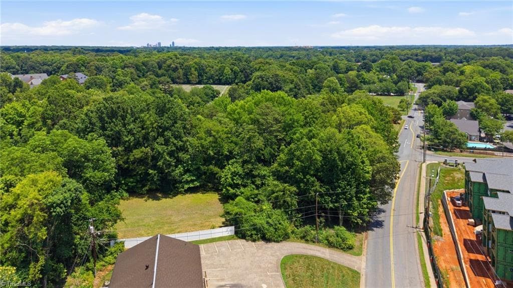Remarks at 4105 Old Vineyard Road, Winston-Salem NC 27104, Winston-Salem, photo 9 of 52