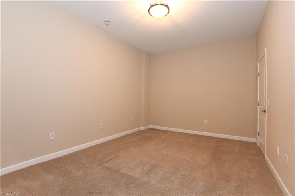 Stick/Site Built at 201 N Elm Street # 908, Greensboro NC 27401, photo 28 of 42