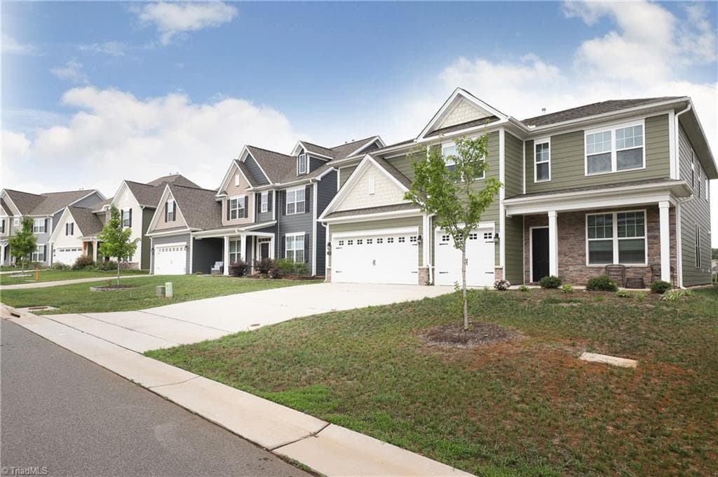 Stick/Site Built at 4237 Toucan Trail, High Point NC 27265, photo 13 of 46