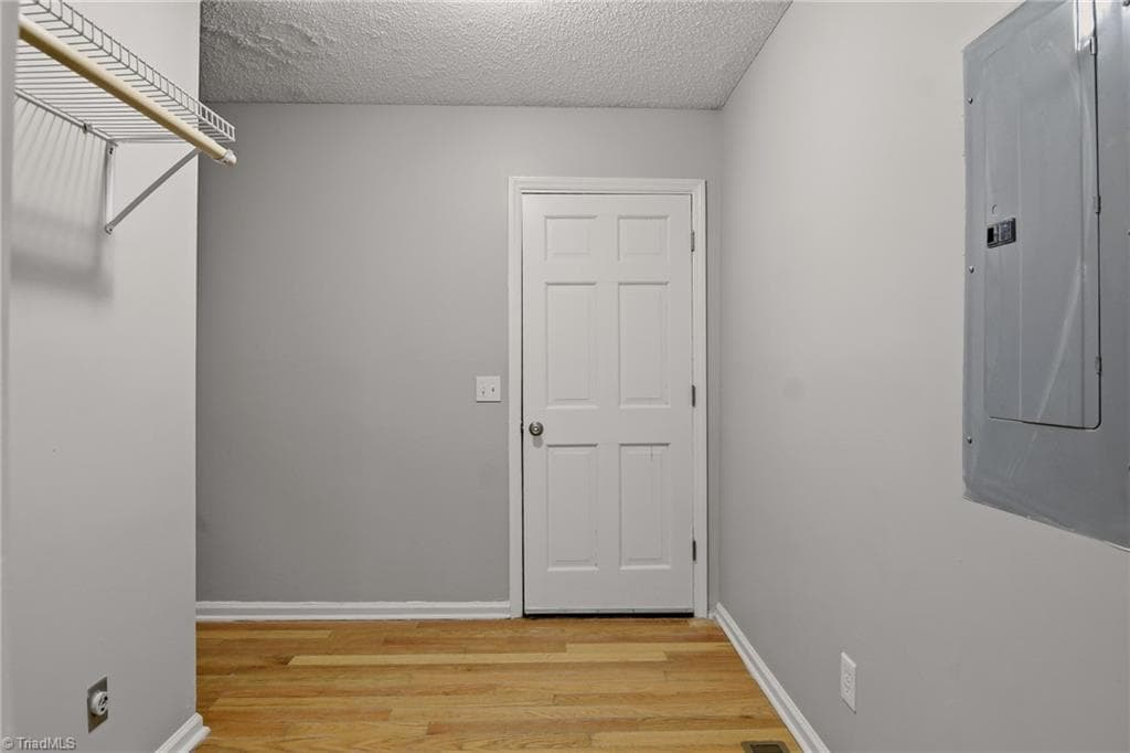 Stick/Site Built at 2157 Rivermeade Drive, High Point NC 27265, photo 7 of 34