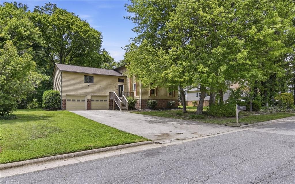 2157 Rivermeade Drive, High Point NC 27265