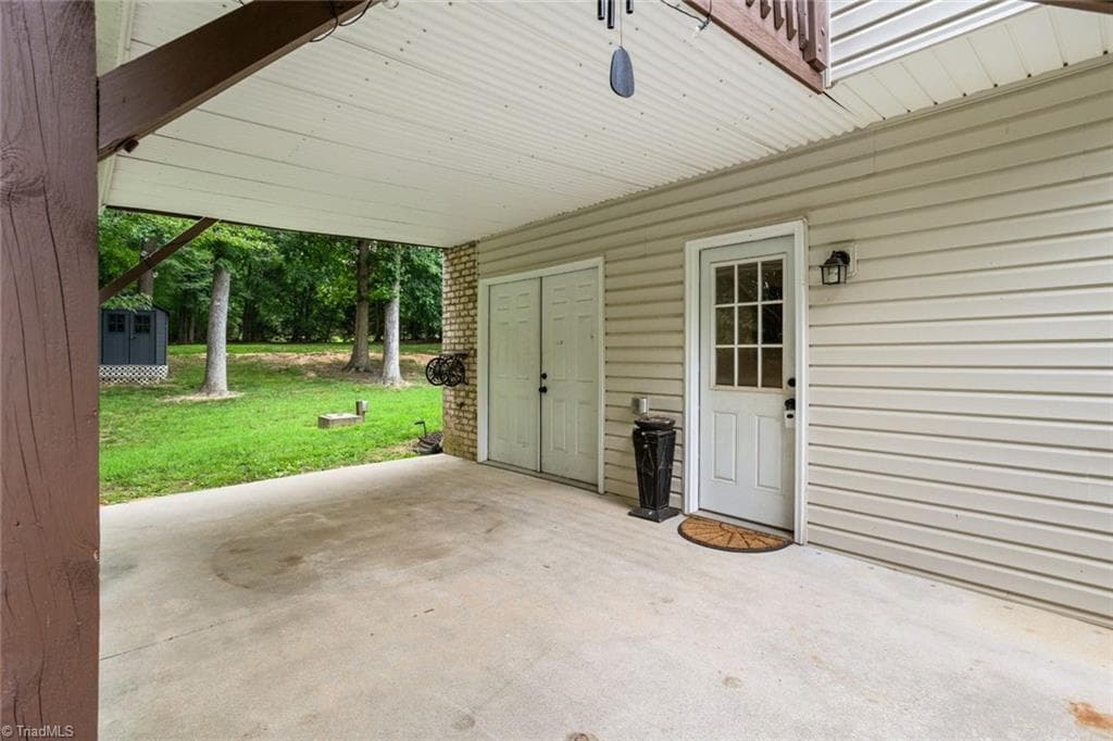 Stick/Site Built at 220 Drake Lane, Lexington NC 27295, photo 31 of 37