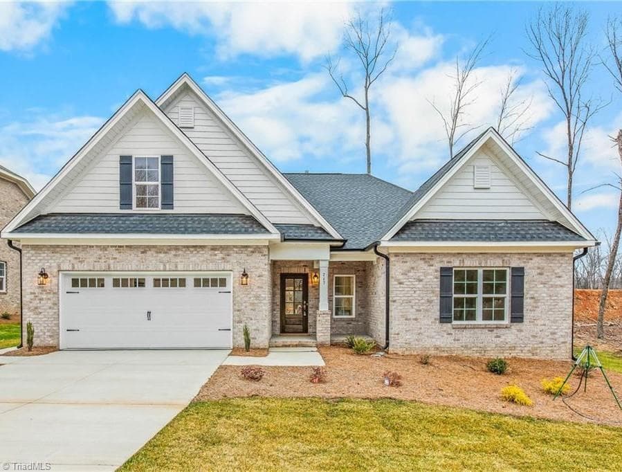 145 Grandworth Way, King NC 27021