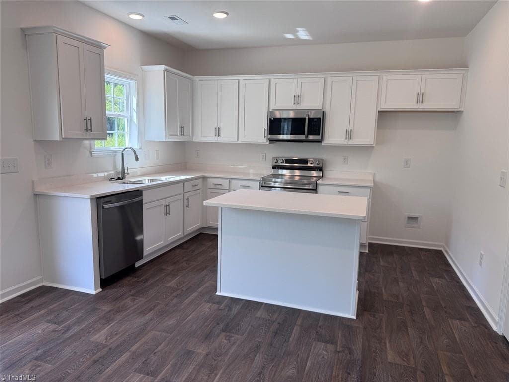 Stick/Site Built at 331 Waylon Court, Lexington NC 27295, photo 3 of 12