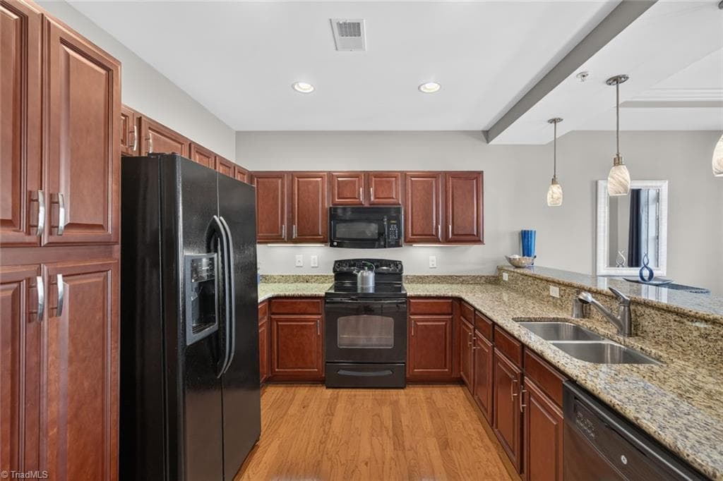 Stick/Site Built at 605 W Market Street # 206, Greensboro NC 27401, photo 13 of 28