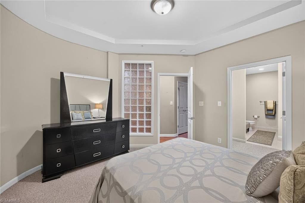 Stick/Site Built at 605 W Market Street # 206, Greensboro NC 27401, photo 7 of 28