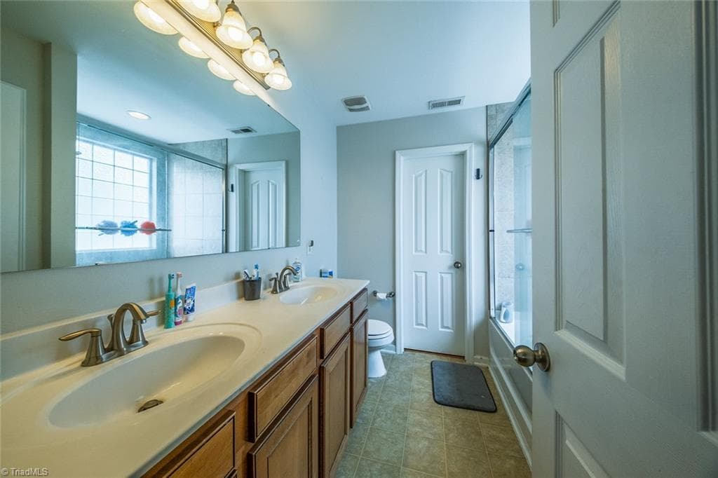 Stick/Site Built at 4949 Old Towne Village Circle, Pfafftown NC 27040, Pfafftown, photo 23 of 38