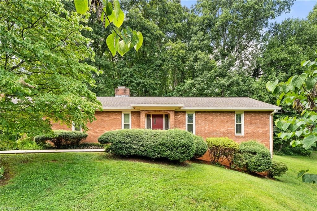 4480 Langhorne Drive, Winston-Salem NC 27106