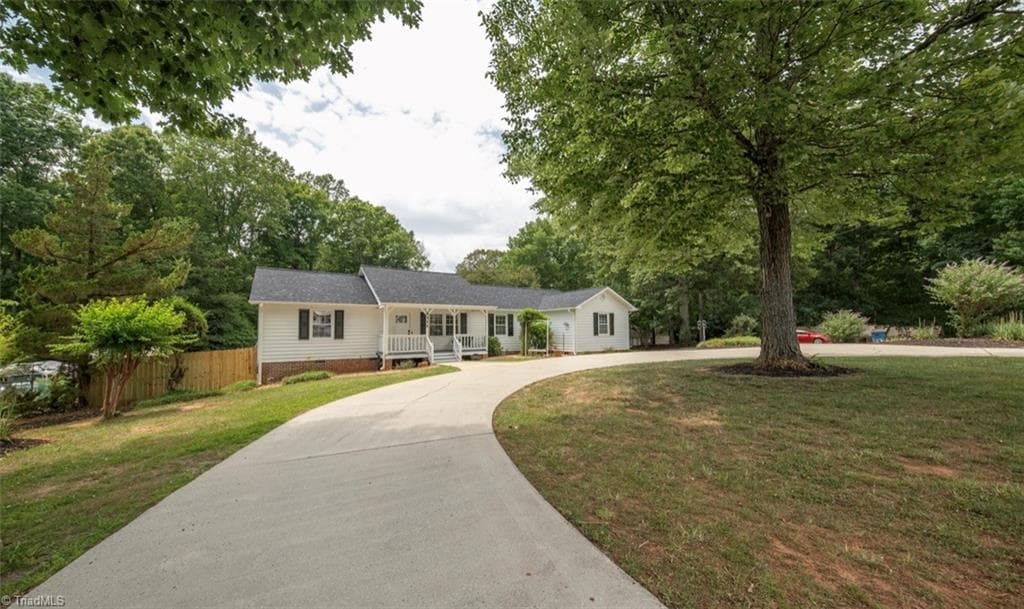 Stick/Site Built at 8311 Mapleway Lane, Greensboro NC 27455, photo 2 of 50
