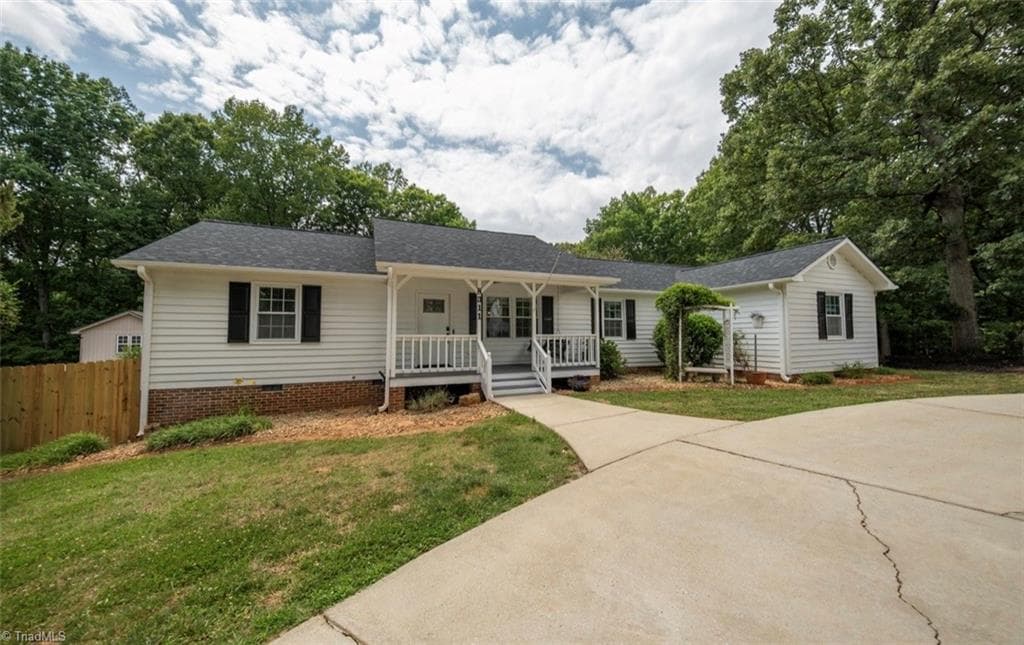 Stick/Site Built at 8311 Mapleway Lane, Greensboro NC 27455, photo 4 of 50