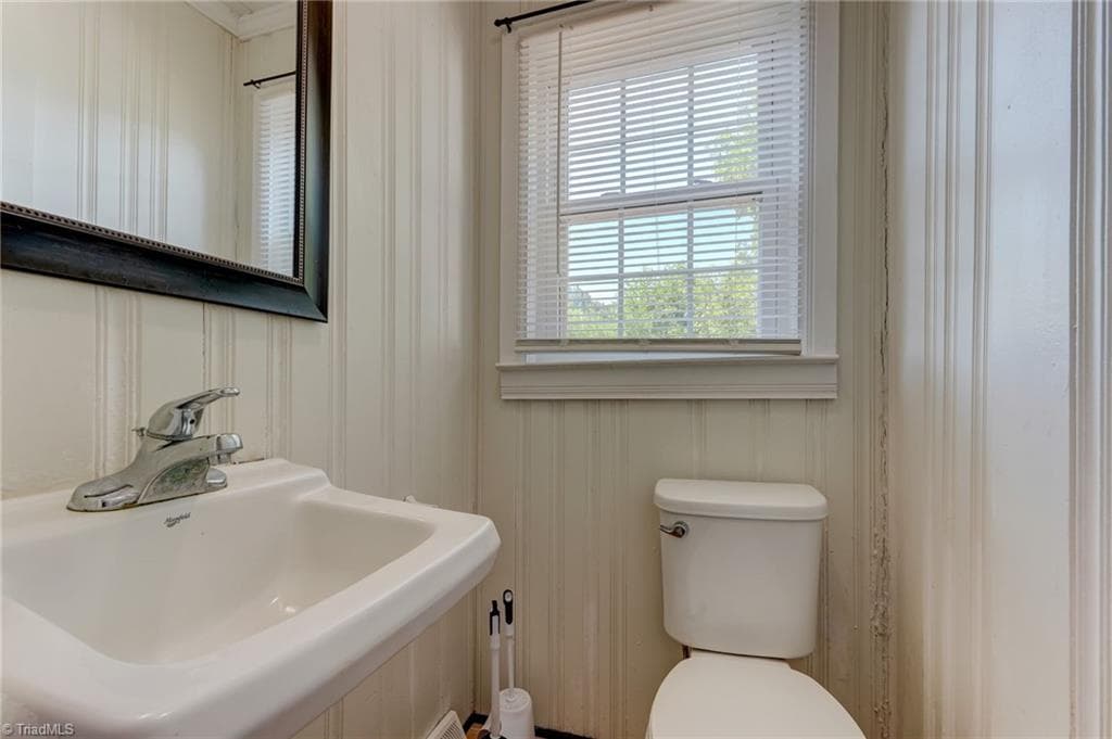 Stick/Site Built at 417 Martin Street, Reidsville NC 27320, Reidsville, photo 55 of 78