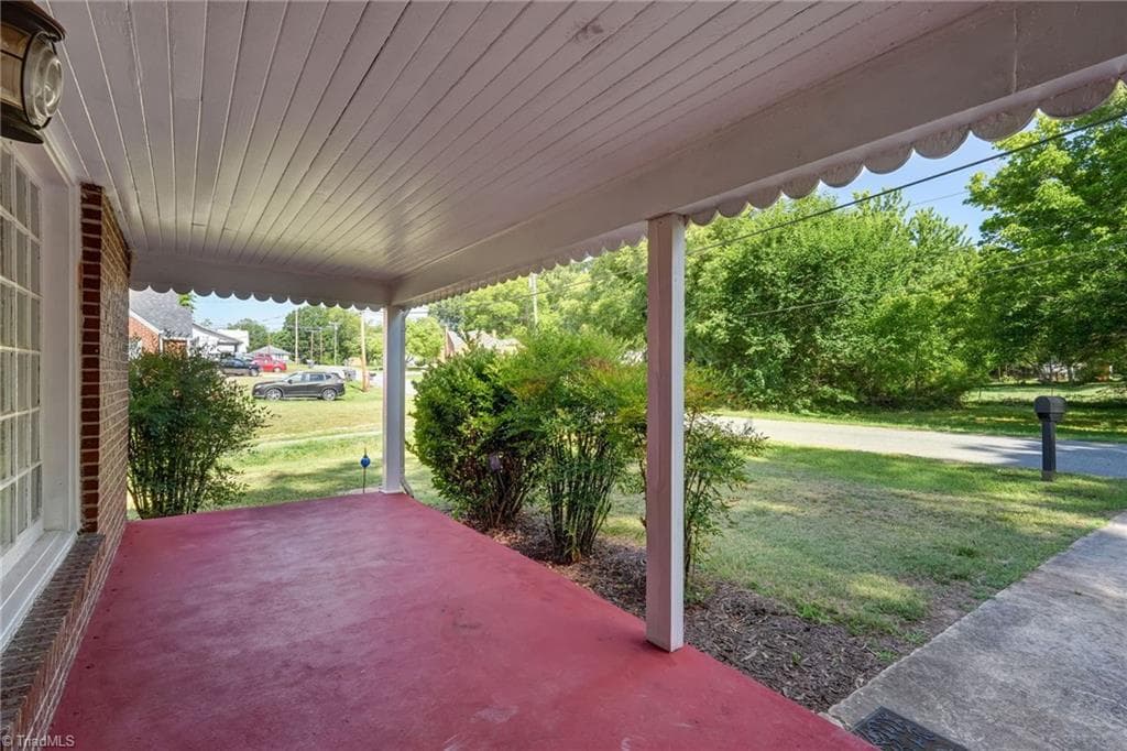 Stick/Site Built at 417 Martin Street, Reidsville NC 27320, Reidsville, photo 9 of 78