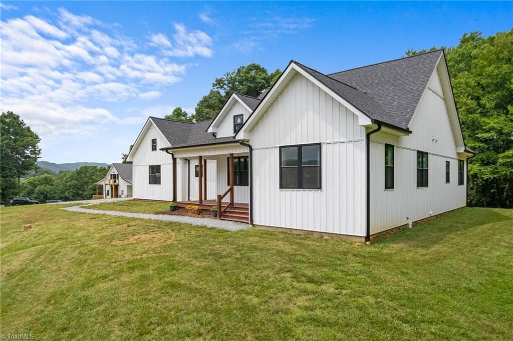 Stick/Site Built at 287 Wolfe Road, Sparta NC 28675, photo 2 of 50