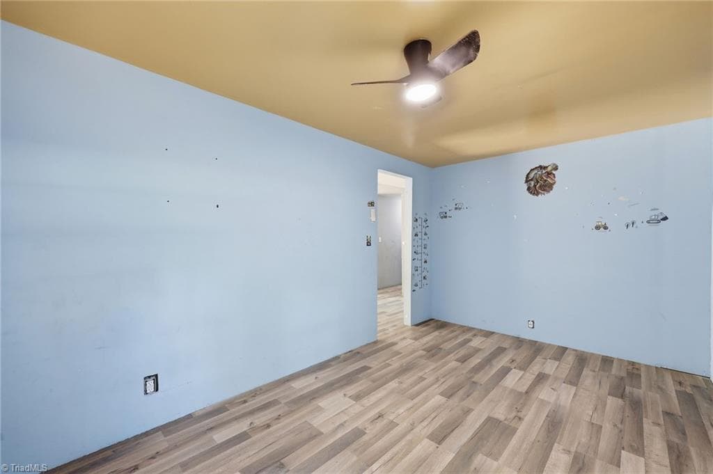 Manufactured Home at 5824 Chestnut Lane, Snow Camp NC 27349, photo 13 of 34