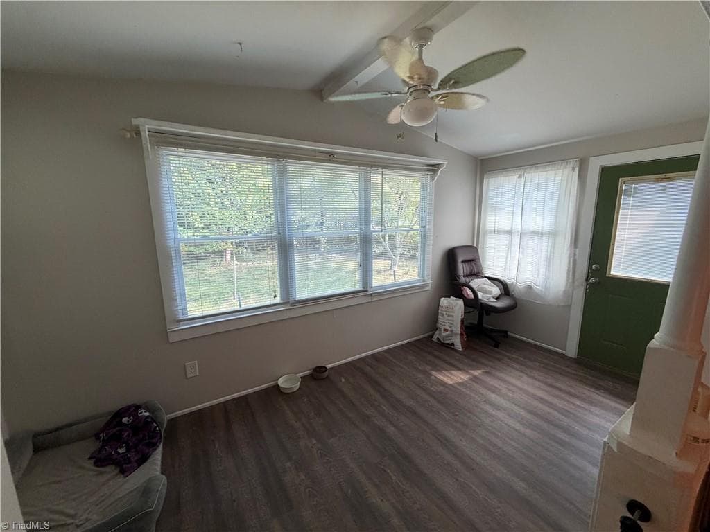 Manufactured Home at 4509 Oakley Court, Walkertown NC 27051, photo 3 of 16