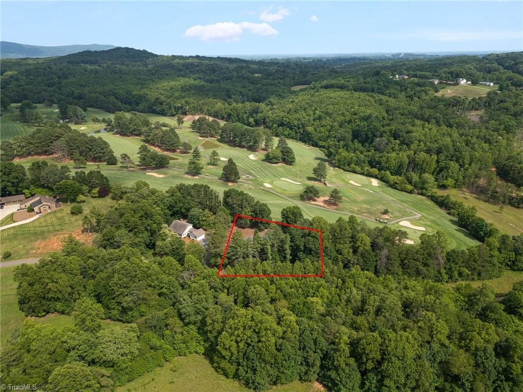 Stick/Site Built at 175 Sandtrap Lane, Pilot Mountain NC 27041, Pilot Mountain, photo 43 of 48