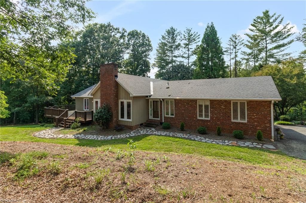 Stick/Site Built at 175 Sandtrap Lane, Pilot Mountain NC 27041, Pilot Mountain, photo 3 of 48