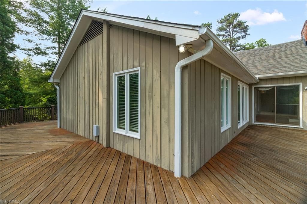 Stick/Site Built at 175 Sandtrap Lane, Pilot Mountain NC 27041, Pilot Mountain, photo 31 of 48